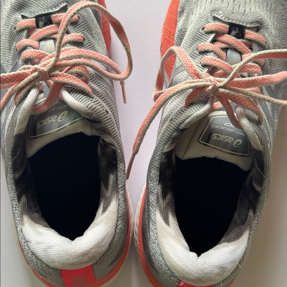 ASICS GT-2000 10 Women's Athletic Shoes in Gray and Coral - Picture 8 of 9